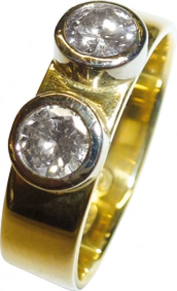 eleganter Ring in hochwertigem Gelbgold 585/-, mit 2 Brillanten zusammen 0,90ct W/SI, Ringkopf Breite 6mm, Stärke 1,4mm, Größe 18mm, mit polierter Ringschiene, ein Unikat hoher Goldschmiedekunst zum Schnäppchenpreis aus dem Hause Abramowicz seit 1949 aus
