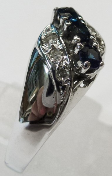 Saphirring mit 6 Diamanten 8/8 WP in hochwertigem Weissgold 585/-  17,2 mm -änderbar-