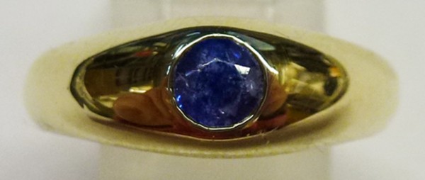Ring in feinem Gelbgold 585/- facettierter Safir 5 mm, nur in 18,7 mm Ringgrösse auf  Wunsch änderbar