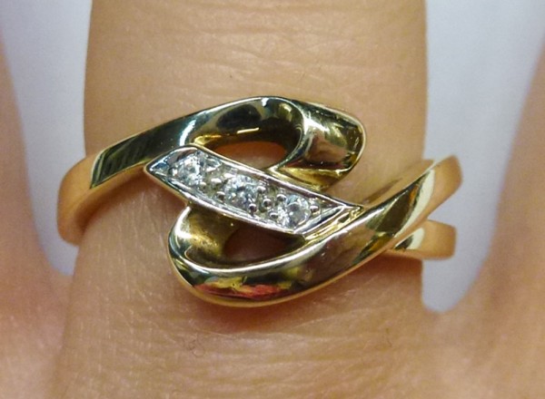 Ring in Gelbgold 333/- 3 Diamanten 8/8 W/P zus 0,03ct, Ringgroesse 17,4mm nicht änderbar