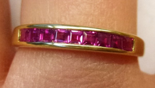 Ring Gelbgold 585/- feine Rubine Carreschliff poliert Größe 18,1mm