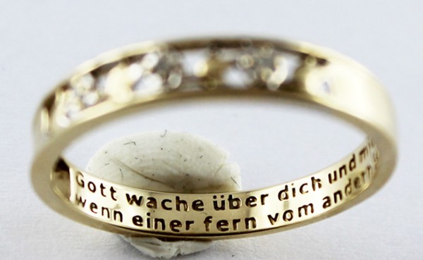 Ring in Gelbgold 375/- mit 3 Diamanten und Segensspruch !