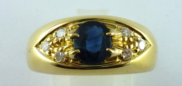 Ring Gelbgold massiv 18Kt ovaler Saphir 6 Diamanten zus 0,18ct  8/8  TW/VSI