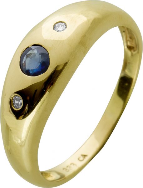 Antiker Ring Gelbgold 333 8 Karat 1 blau leuchtender Saphir Edelstein 2 Diamanten Brillantschliff Total 0,04ct TW/VVS Vintage 1970