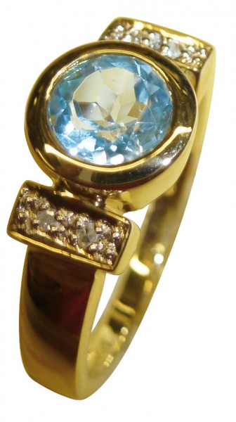 Ring, wunderschöner Ring in Gelbgold 333/- hochglanzpoliert in Größe 18,3mm, Größe ist änderbar, verziert mit 4 Diamanten 8/8 W/P und einem feinem Blautopas Ø 7mm, Maße: Breite 7,7mm, Stärke 4,8mm, in Spitzenqualität von Deutschlands günstigstem und größt
