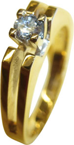 Ring poliert, 14kt Gelb~gold 585/- 17,2mm, 1 Brill~0,11ct TW/VSI, Ringkopf 3,5~x6mm, Breite 2,4mm, Stärke~1,3mm